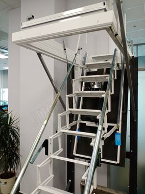 Чердачная лестница Aci Alluminio Fantozziscale Motorizzata Premium 700*1200*3060-3250 Чердачная лестница Aci Alluminio Fantozziscale Motorizzata Premium 700*1200*3060-3250
