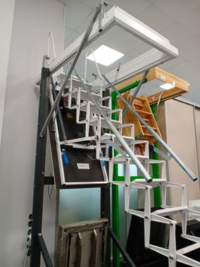 Чердачная лестница Aci Alluminio Fantozziscale Motorizzata Premium 700*1200*3060-3250 Чердачная лестница Aci Alluminio Fantozziscale Motorizzata Premium 700*1200*3060-3250