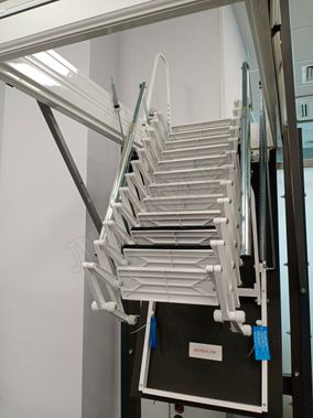 Чердачная лестница Aci Alluminio Fantozziscale Motorizzata Premium 700*1200*3060-3250 Чердачная лестница Aci Alluminio Fantozziscale Motorizzata Premium 700*1200*3060-3250