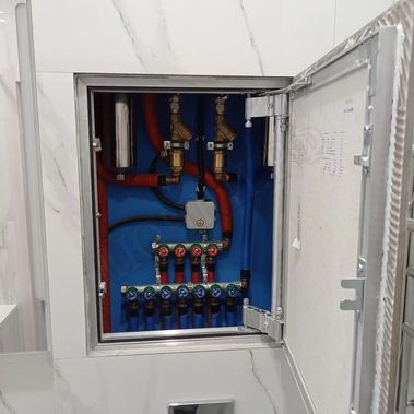 Люк под плитку Секрет 3.0 200*650 Люк под плитку Секрет 3.0 200*650