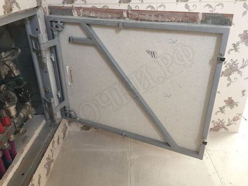 Люк под плитку Нажимной Железяка 800*700 Люк под плитку Нажимной Железяка 800*700