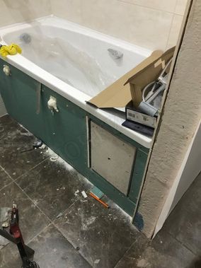 Люк под плитку Нажимной Секрет-Лайт 2 створки 750*300 Люк под плитку Нажимной Секрет-Лайт 2 створки 750*300